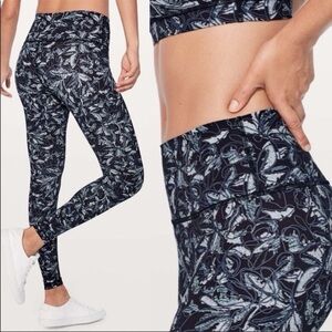 Lululemon Athletica Blue and Black Patterned Leggings